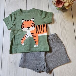 Carter's green short sleeve shirt with grey shorts 2 piece set Size 3 mo NWT